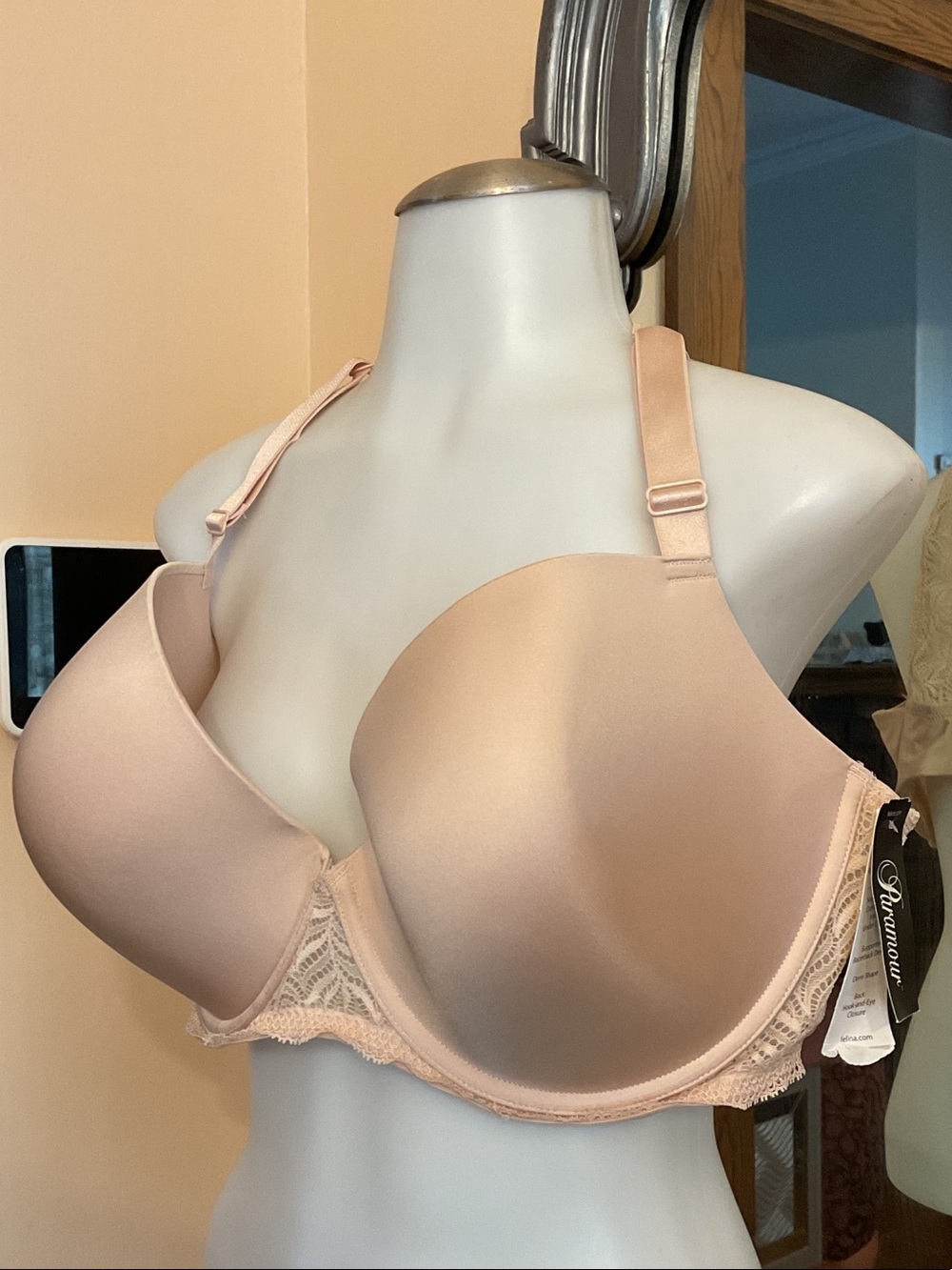 Paramour 42DDD Carolina Racerback Seamless Plunge Nude Beige T-shirt Bra Lace